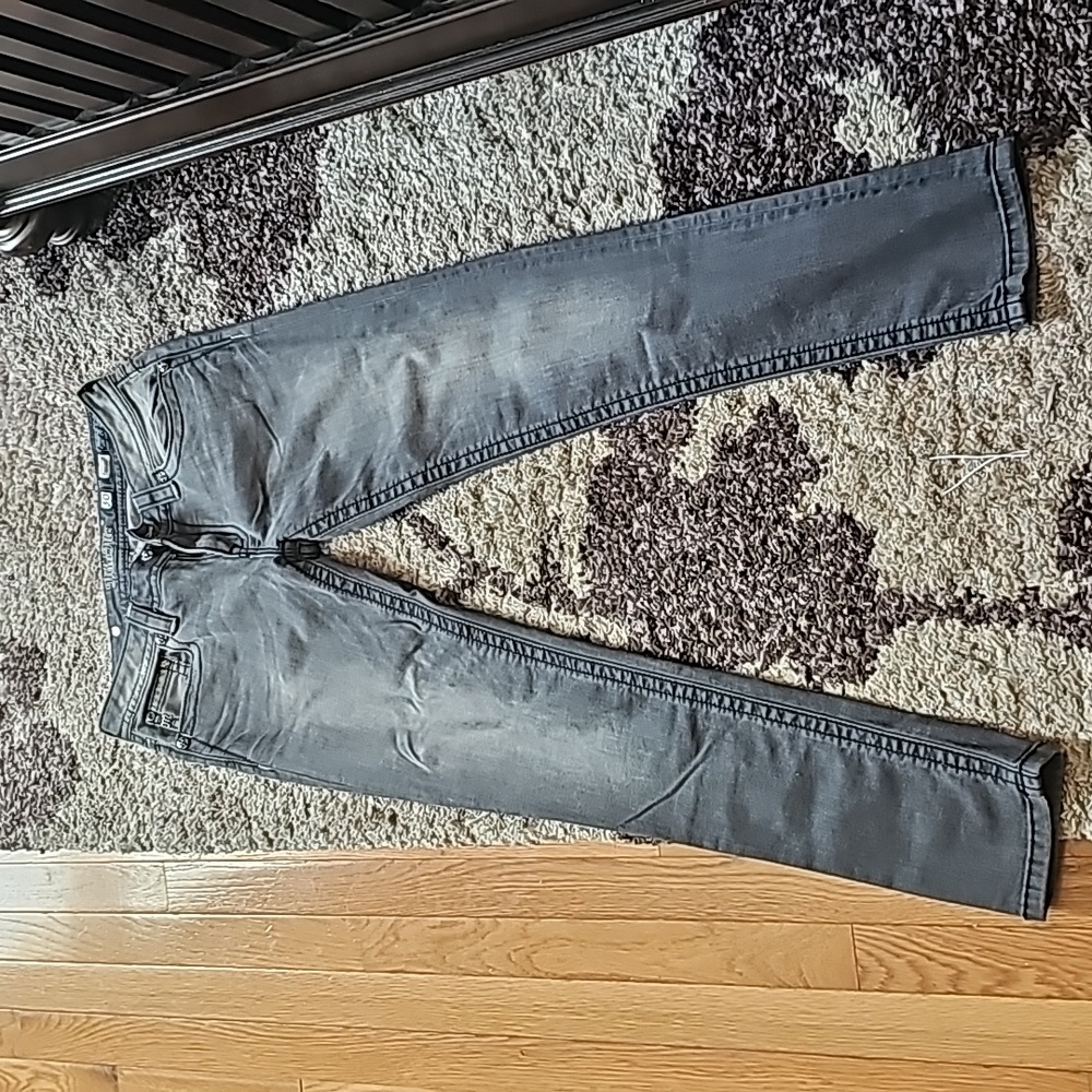 Like new Miss Me jeans!